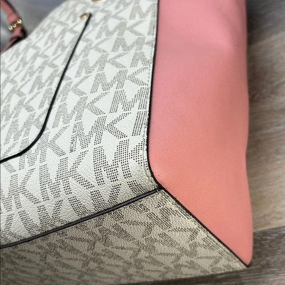 Michael Kors Pink and Beige Tote Bag - Picture 9 of 15